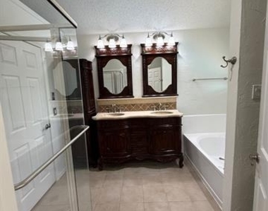 730 Blue Oak Drive - Photo Thumbnail 18