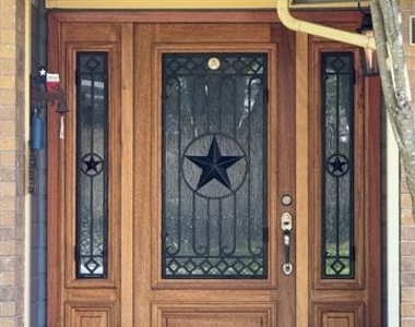 730 Blue Oak Drive - Photo Thumbnail 2