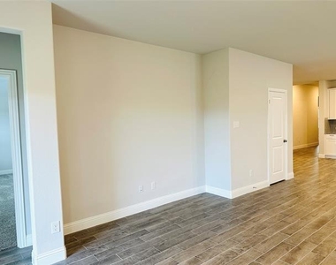 3504 Lillian Court - Photo Thumbnail 25