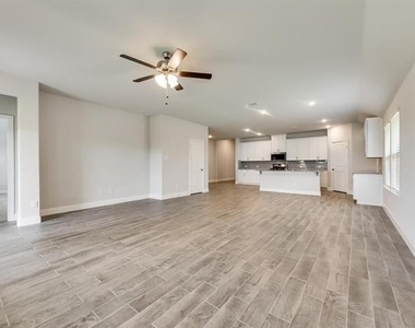 3504 Lillian Court - Photo Thumbnail 8
