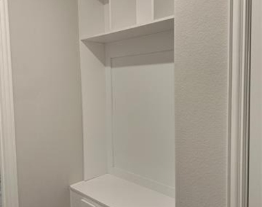 3504 Lillian Court - Photo Thumbnail 15
