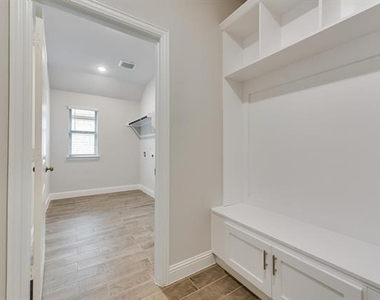 3504 Lillian Court - Photo Thumbnail 2