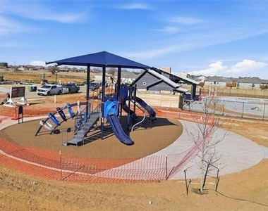 3117 Campeiro Avenue - Photo Thumbnail 28