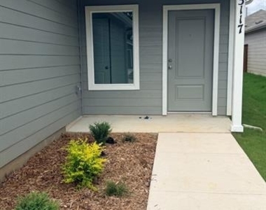 3117 Campeiro Avenue - Photo Thumbnail 12