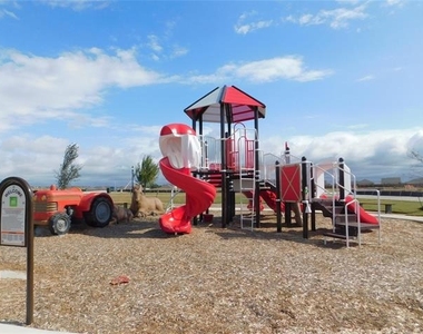 3117 Campeiro Avenue - Photo Thumbnail 18