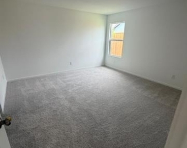 3117 Campeiro Avenue - Photo Thumbnail 3