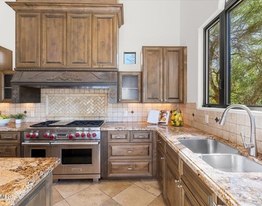 10965 E Southwind Lane - Photo Thumbnail 17