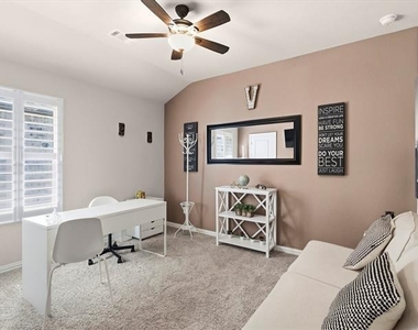 1512 Berry Ridge Trail - Photo Thumbnail 4