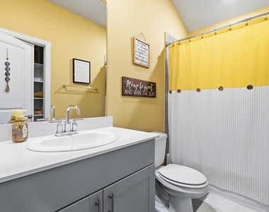 1512 Berry Ridge Trail - Photo Thumbnail 16