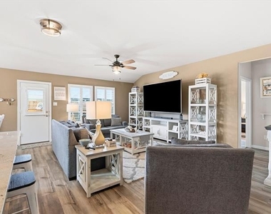 1512 Berry Ridge Trail - Photo Thumbnail 8