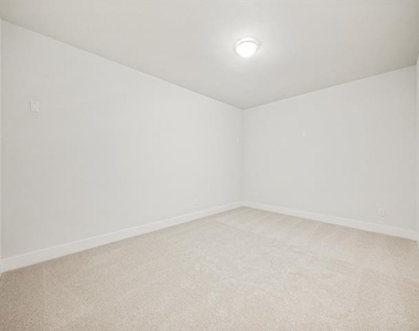 7342 Farley Street - Photo Thumbnail 16
