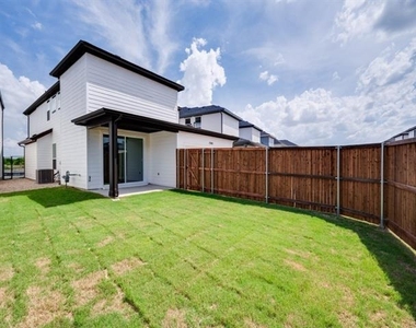 7342 Farley Street - Photo Thumbnail 24