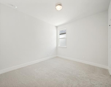 7342 Farley Street - Photo Thumbnail 15