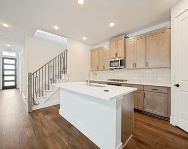 7342 Farley Street - Photo Thumbnail 2
