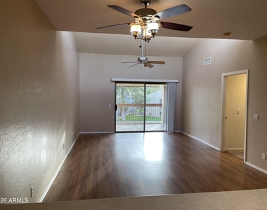 205 N 74th Street - Photo Thumbnail 15