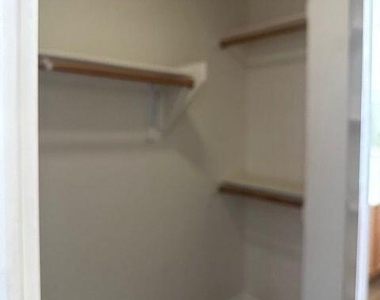 205 N 74th Street - Photo Thumbnail 20