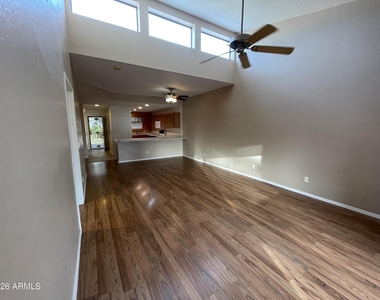 205 N 74th Street - Photo Thumbnail 12