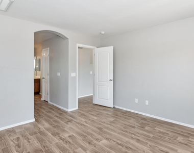 5253 W T Ryan Lane - Photo Thumbnail 11