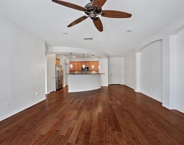 950 Henderson Street - Photo Thumbnail 4