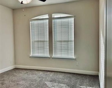 4175 Beamer Drive - Photo Thumbnail 11