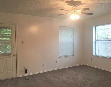 2112 Edwin Street - Photo Thumbnail 3