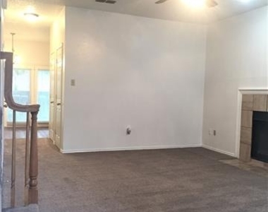 2112 Edwin Street - Photo Thumbnail 5