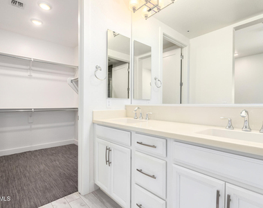 6565 E Thomas Road - Photo Thumbnail 9