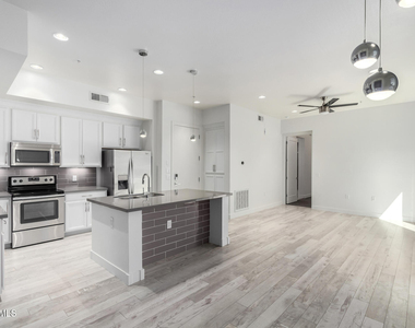 6565 E Thomas Road - Photo Thumbnail 3