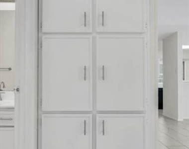 332 W Corporate Drive - Photo Thumbnail 14