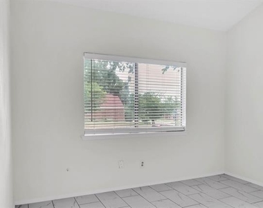332 W Corporate Drive - Photo Thumbnail 12