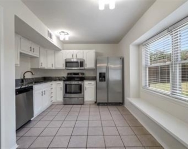 2601 Knoll Trail - Photo Thumbnail 15