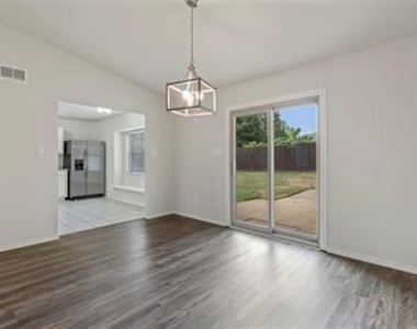 2601 Knoll Trail - Photo Thumbnail 16