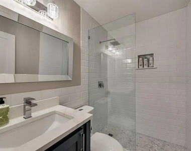 6503 E Mockingbird Lane - Photo Thumbnail 9