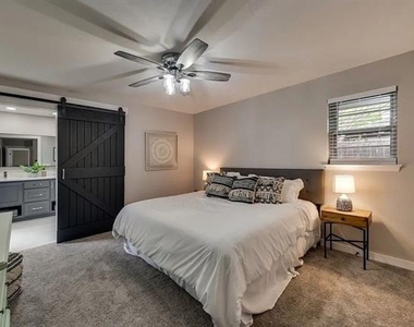 6503 E Mockingbird Lane - Photo Thumbnail 8