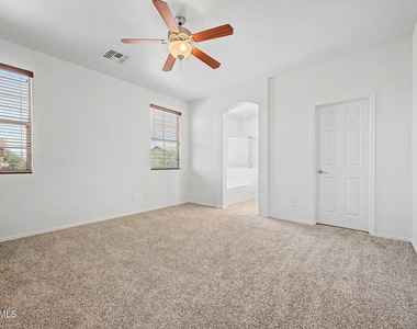15102 W Westview Drive - Photo Thumbnail 16
