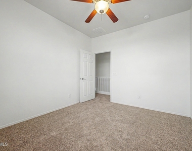 15102 W Westview Drive - Photo Thumbnail 28