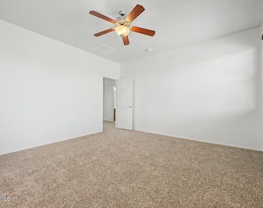 15102 W Westview Drive - Photo Thumbnail 17