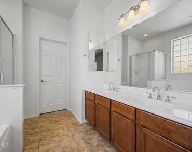 15102 W Westview Drive - Photo Thumbnail 18