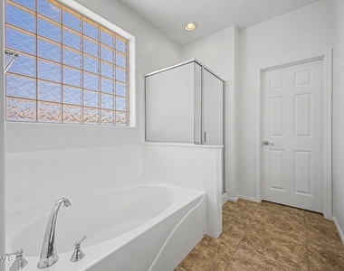 15102 W Westview Drive - Photo Thumbnail 19