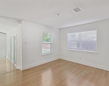 6912 Clemson Drive - Photo Thumbnail 17