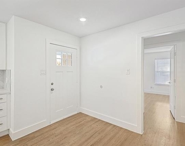 6912 Clemson Drive - Photo Thumbnail 5