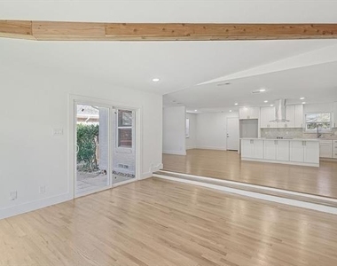6912 Clemson Drive - Photo Thumbnail 23