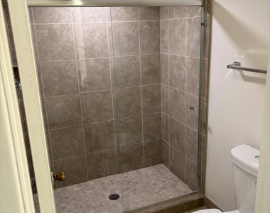 4111 E Camelback Road - Photo Thumbnail 11
