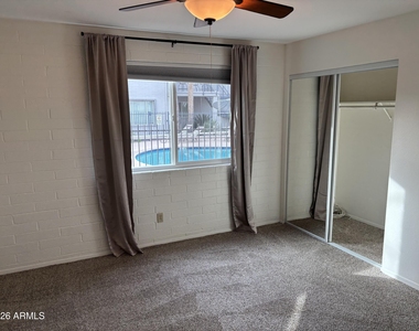 4111 E Camelback Road - Photo Thumbnail 16