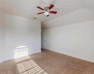 712 Davinci Court - Photo Thumbnail 21