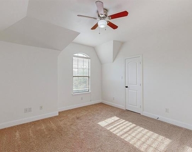 712 Davinci Court - Photo Thumbnail 22