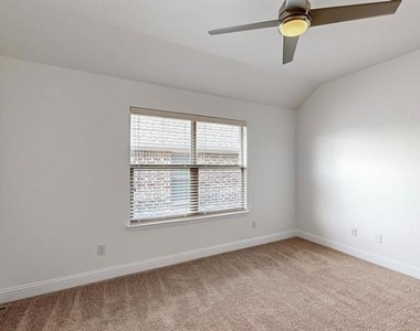 712 Davinci Court - Photo Thumbnail 24