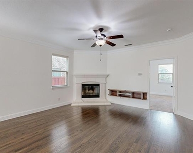 712 Davinci Court - Photo Thumbnail 3