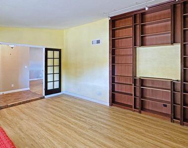 17221 E Lantern Lane - Photo Thumbnail 8