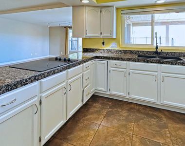 17221 E Lantern Lane - Photo Thumbnail 16
